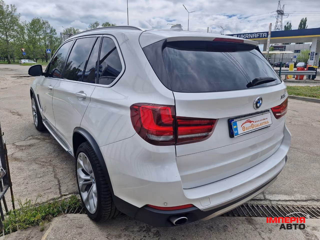 BMW X5 - фото 7