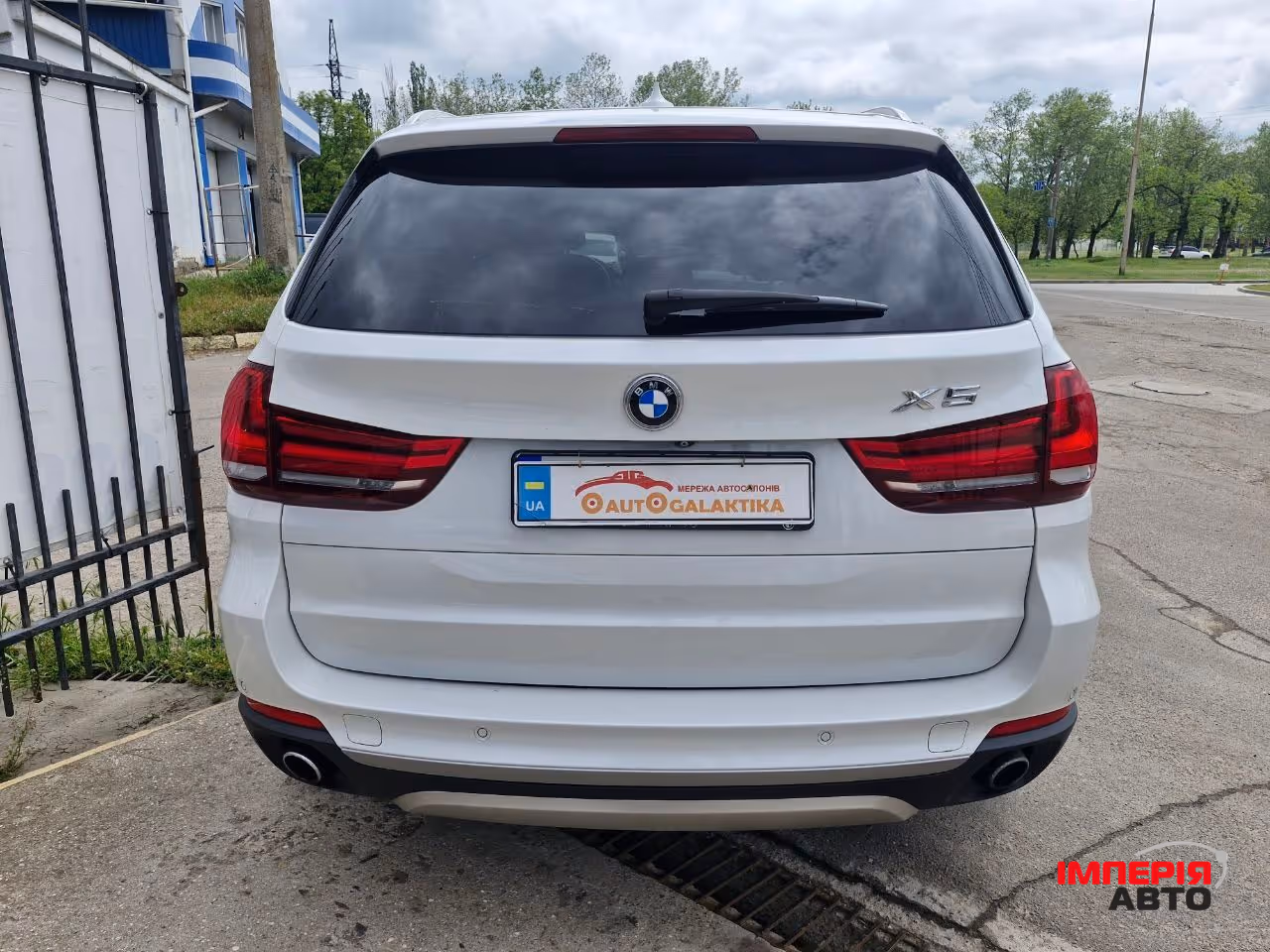 BMW X5 - фото 6