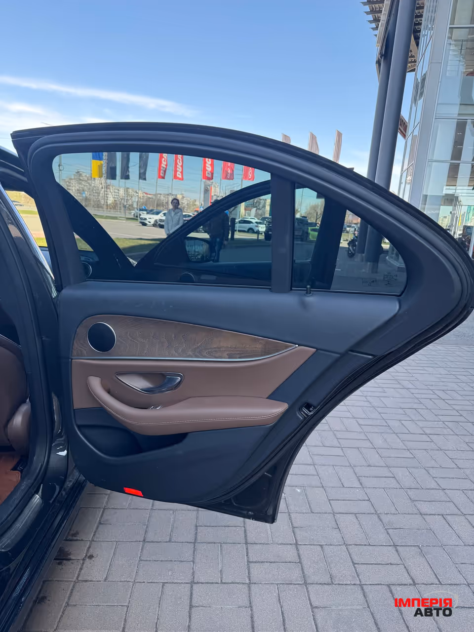 Mercedes-Benz E-Класс - фото 19