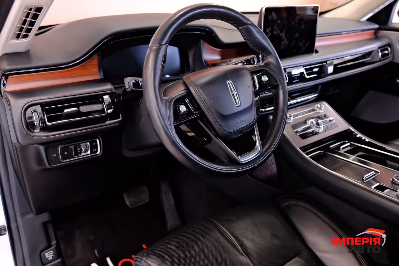 Lincoln Aviator - фото 7