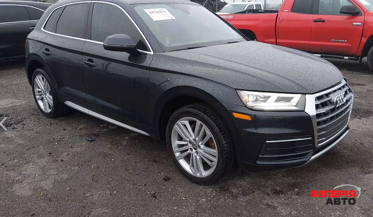 Audi Q5 - фото 1