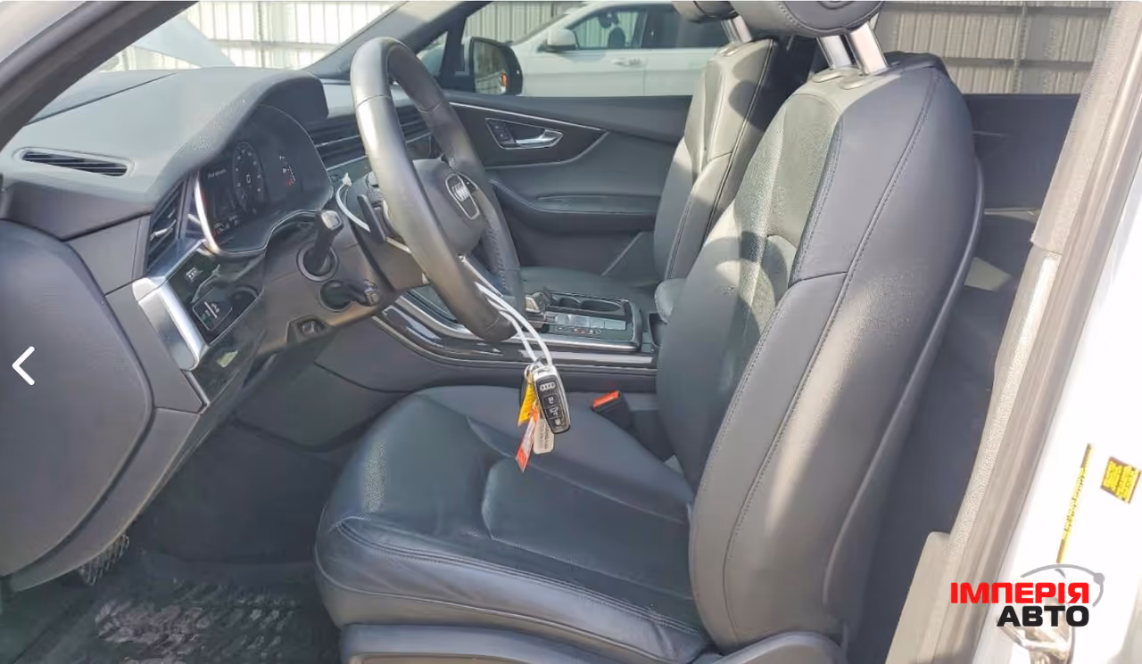 Audi Q7 - фото 7