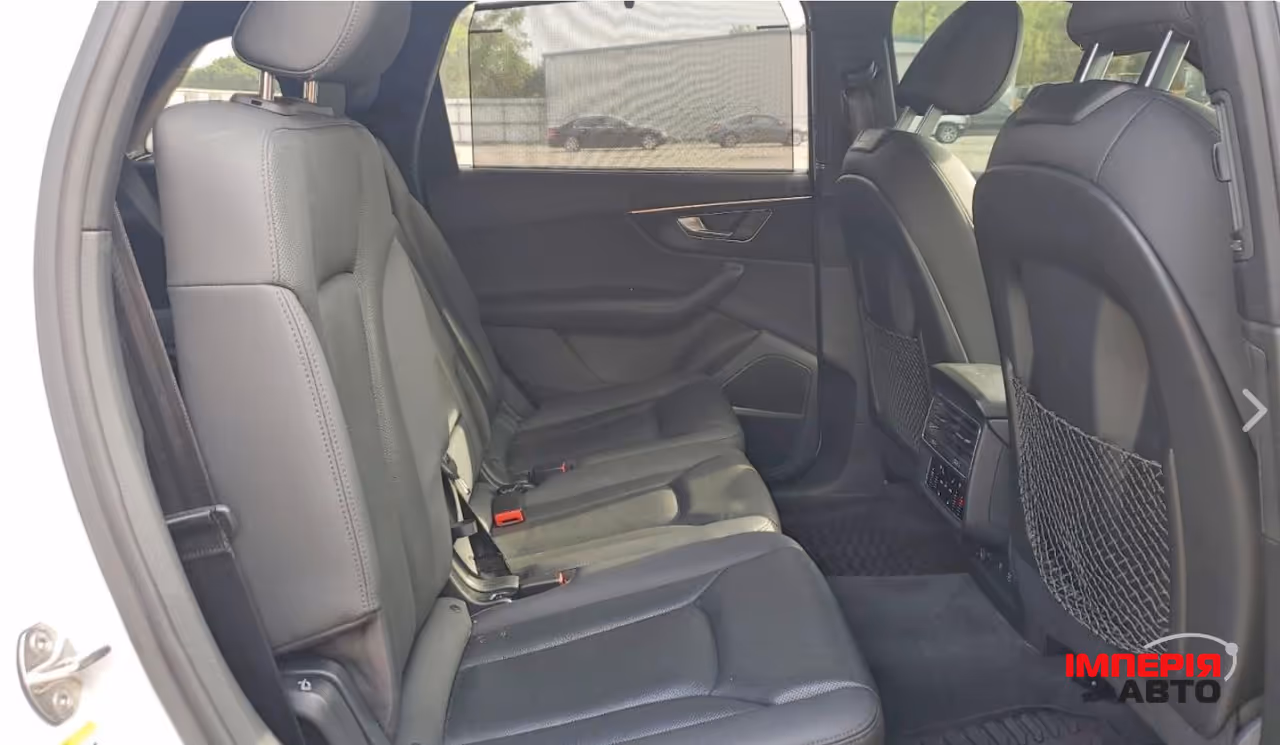 Audi Q7 - фото 12