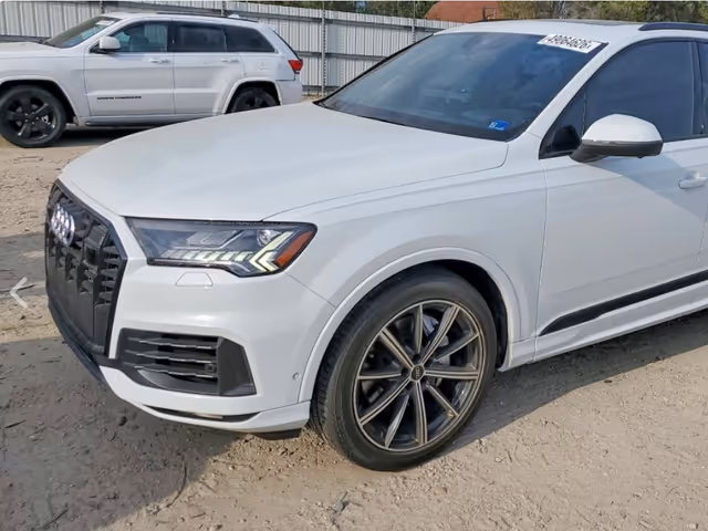 Audi Q7 - фото 2