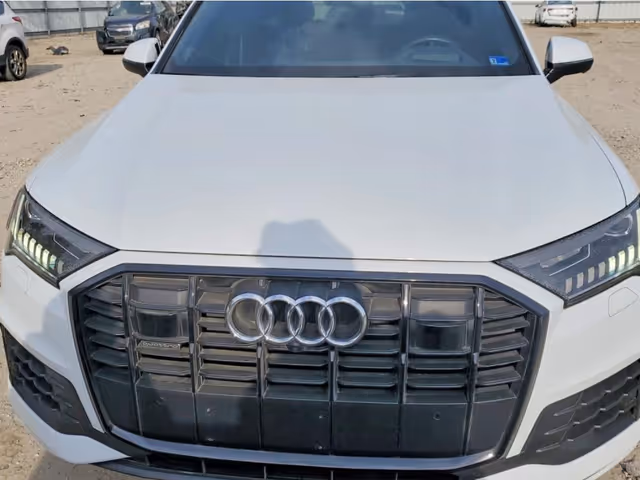 Audi Q7 - фото 3