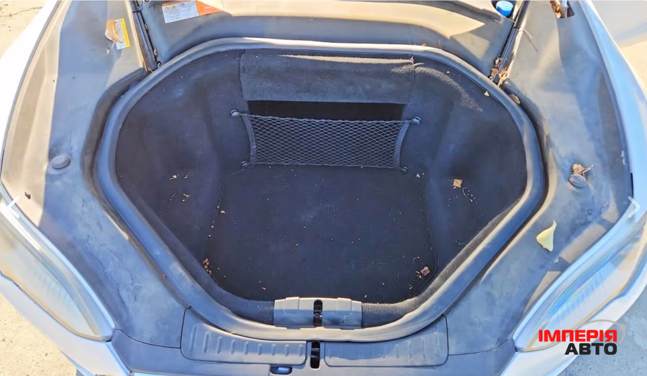 Tesla Model S - фото 11