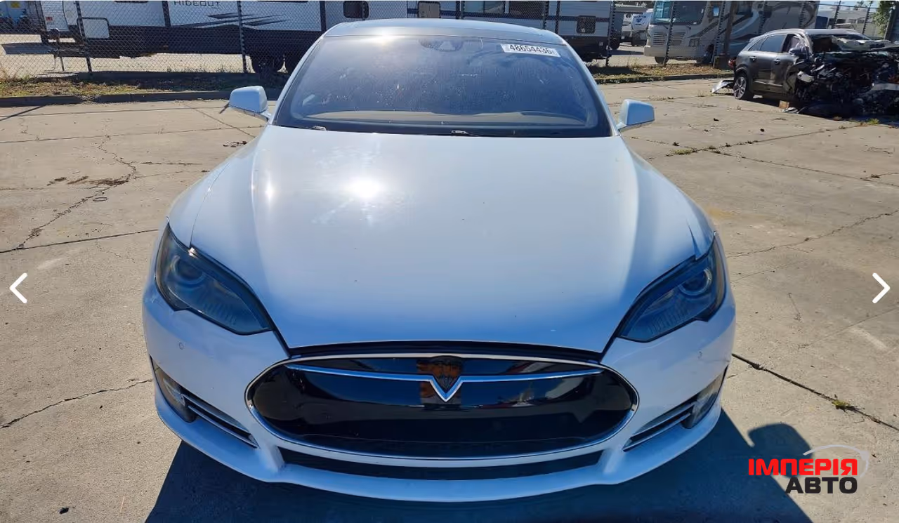 Tesla Model S - фото 2