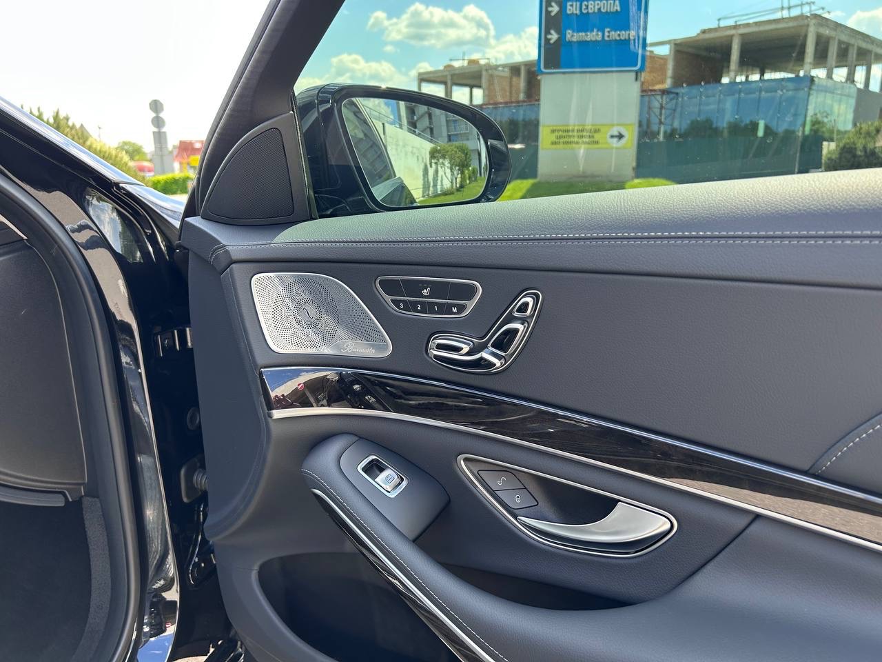 Mercedes-Benz S-Класс AMG - фото 36