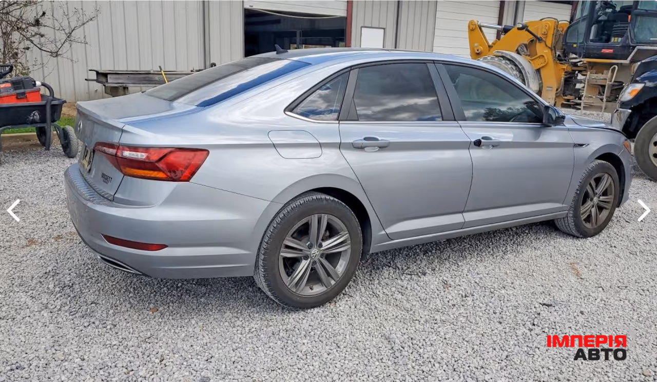 Volkswagen Jetta - фото 6