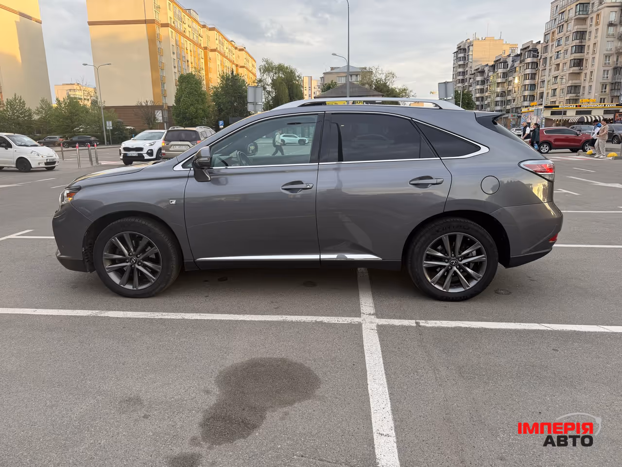 Lexus RX - фото 11