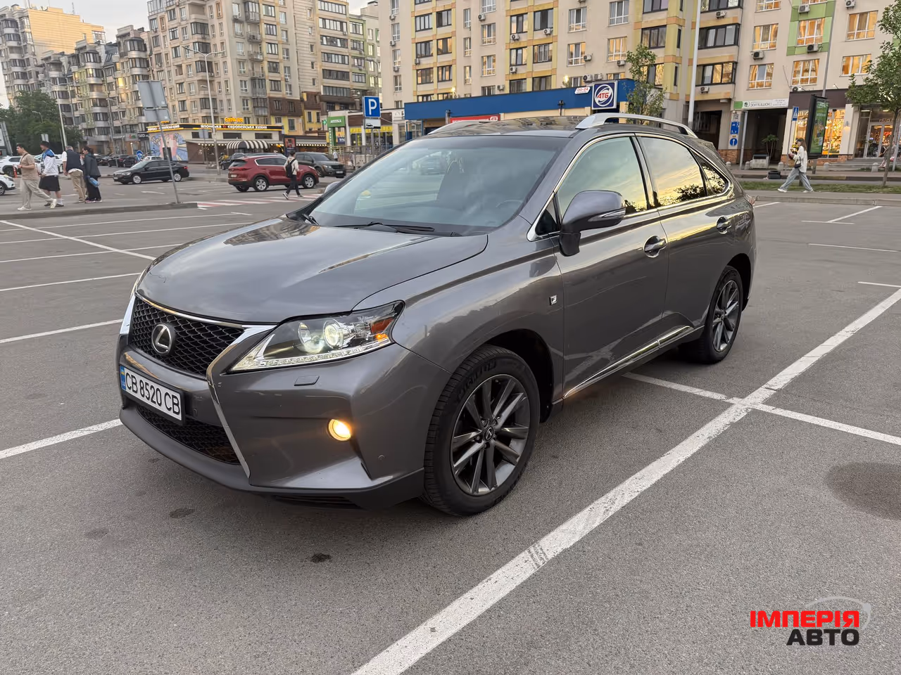 Lexus RX - фото 12