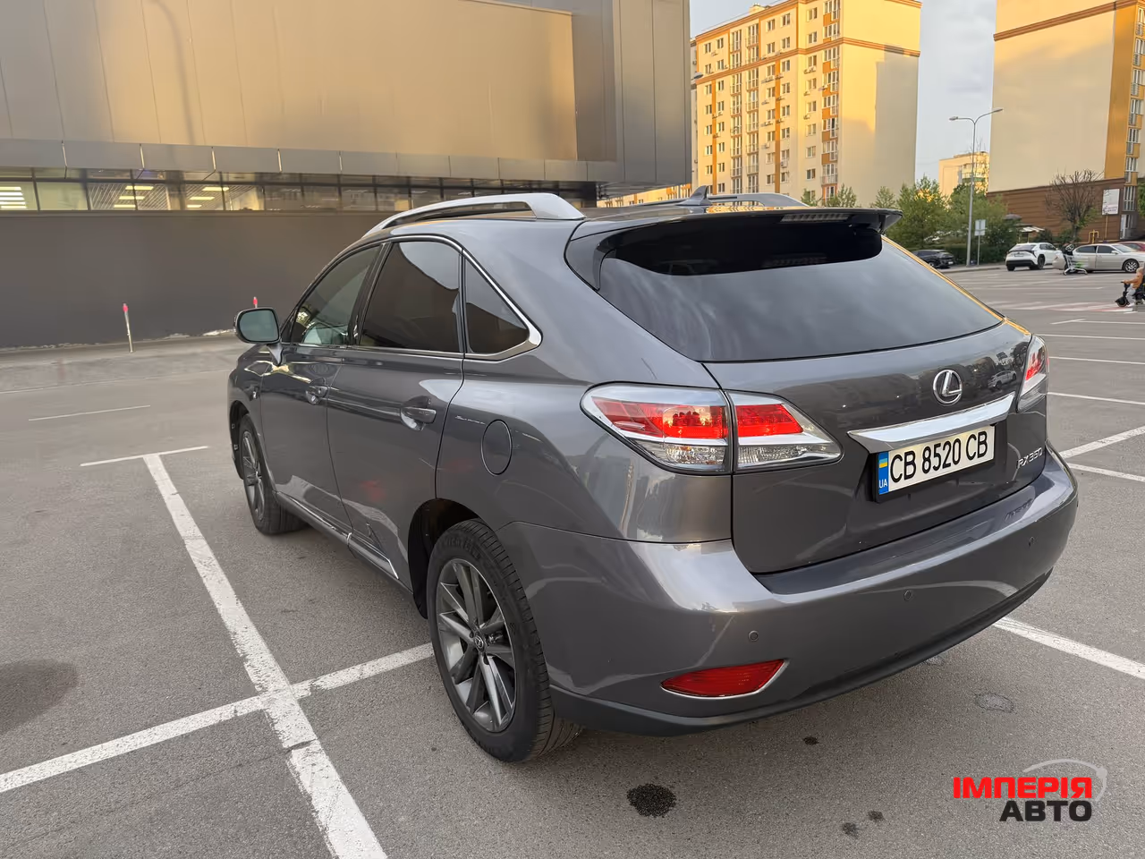 Lexus RX - фото 10