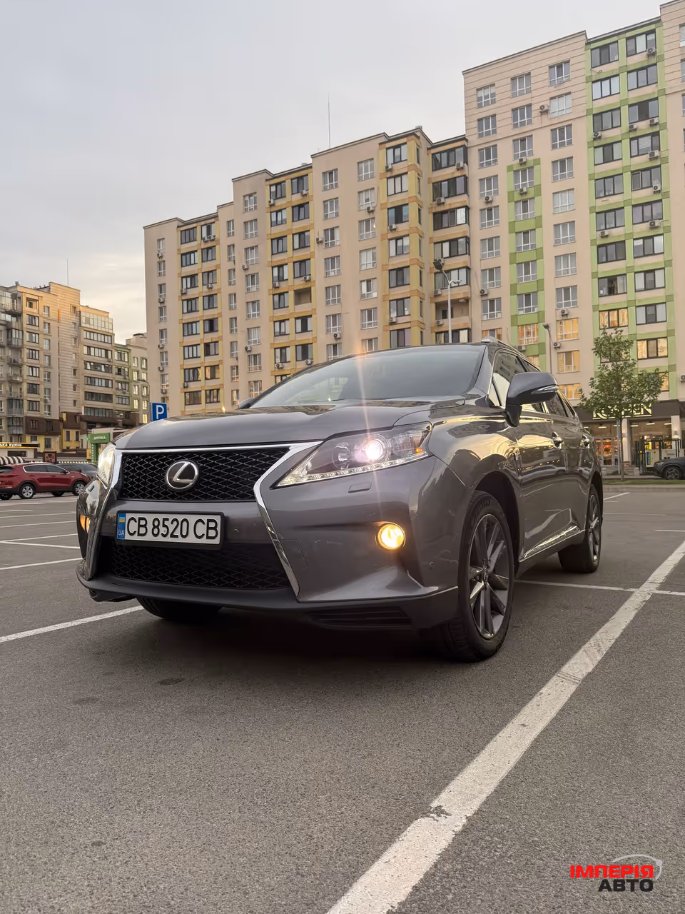 Lexus RX - фото 1