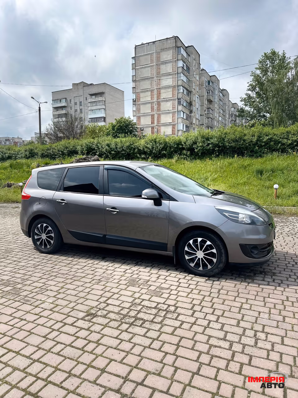 Renault Scenic - фото 4
