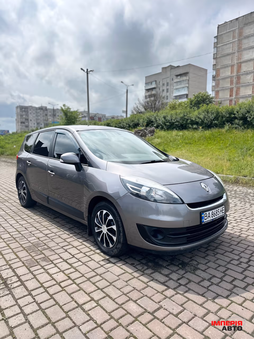 Renault Scenic - фото 3