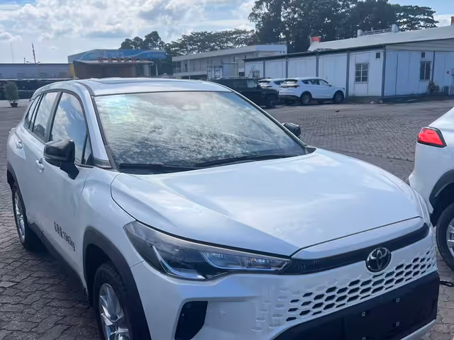 Toyota Corolla Cross - фото 3