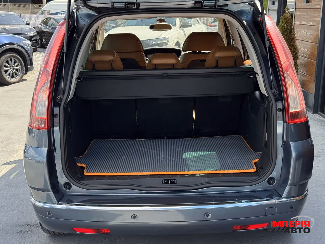 Citroen C4 Picasso - фото 17