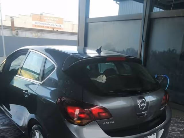 Opel Astra - фото 5