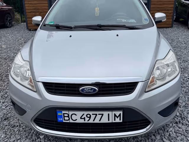 Ford Focus - фото 1