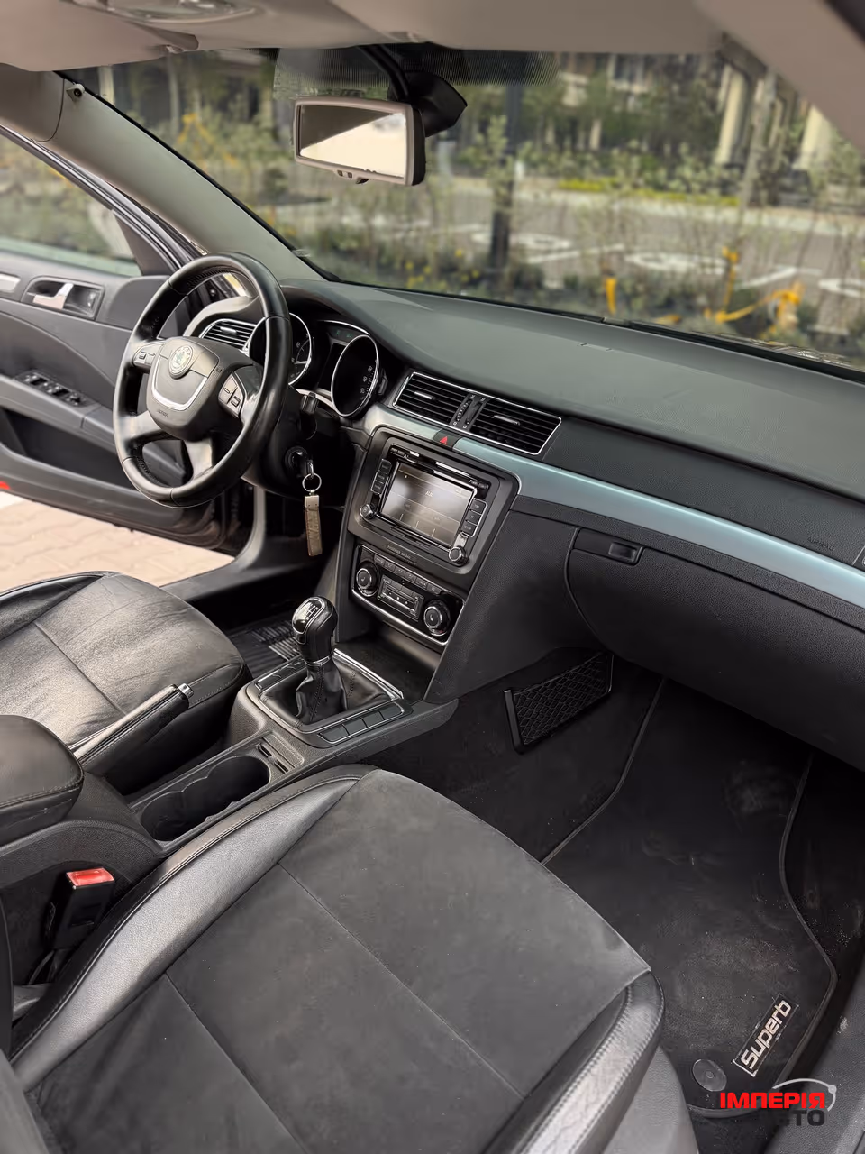 Skoda Superb - фото 14