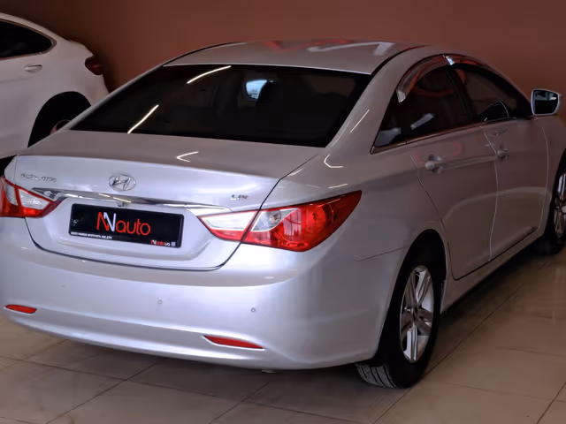 Hyundai Sonata - фото 5