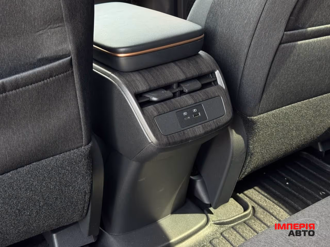 Nissan Ariya - фото 59