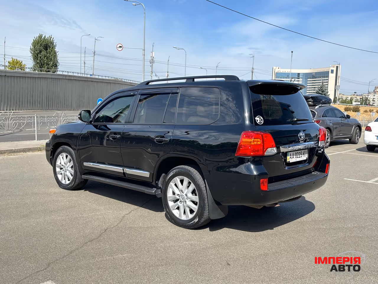Toyota Land Cruiser - фото 3