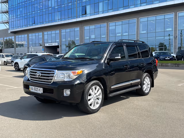 Toyota Land Cruiser - фото 1