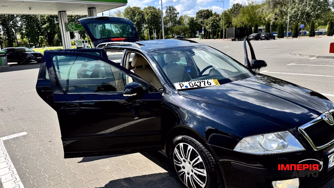 Skoda Octavia - фото 3