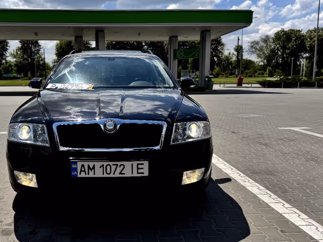 Skoda Octavia - фото 1