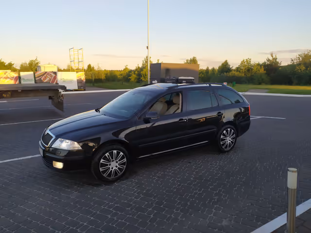 Skoda Octavia - фото 1