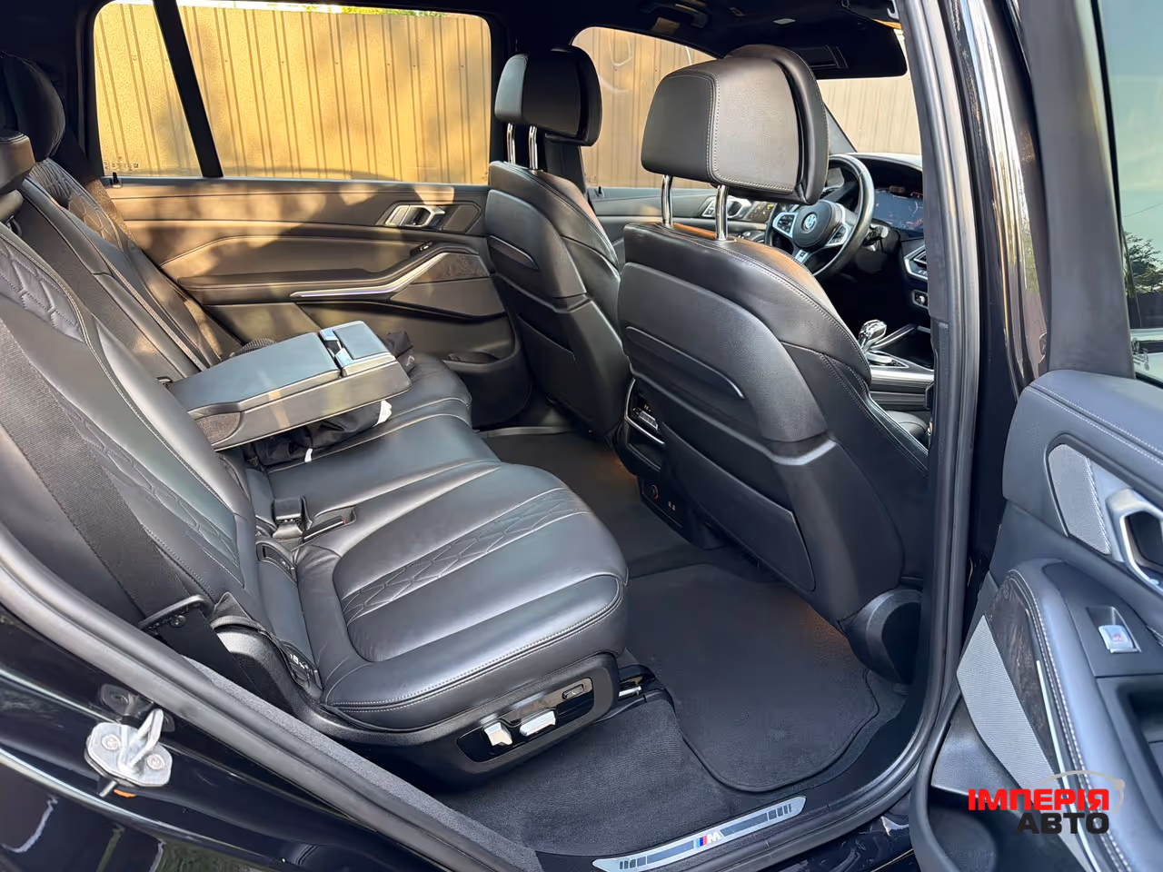 BMW X7 - фото 14