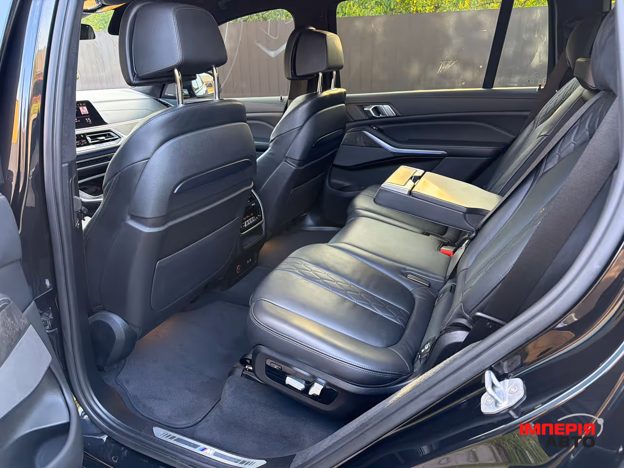 BMW X7 - фото 15