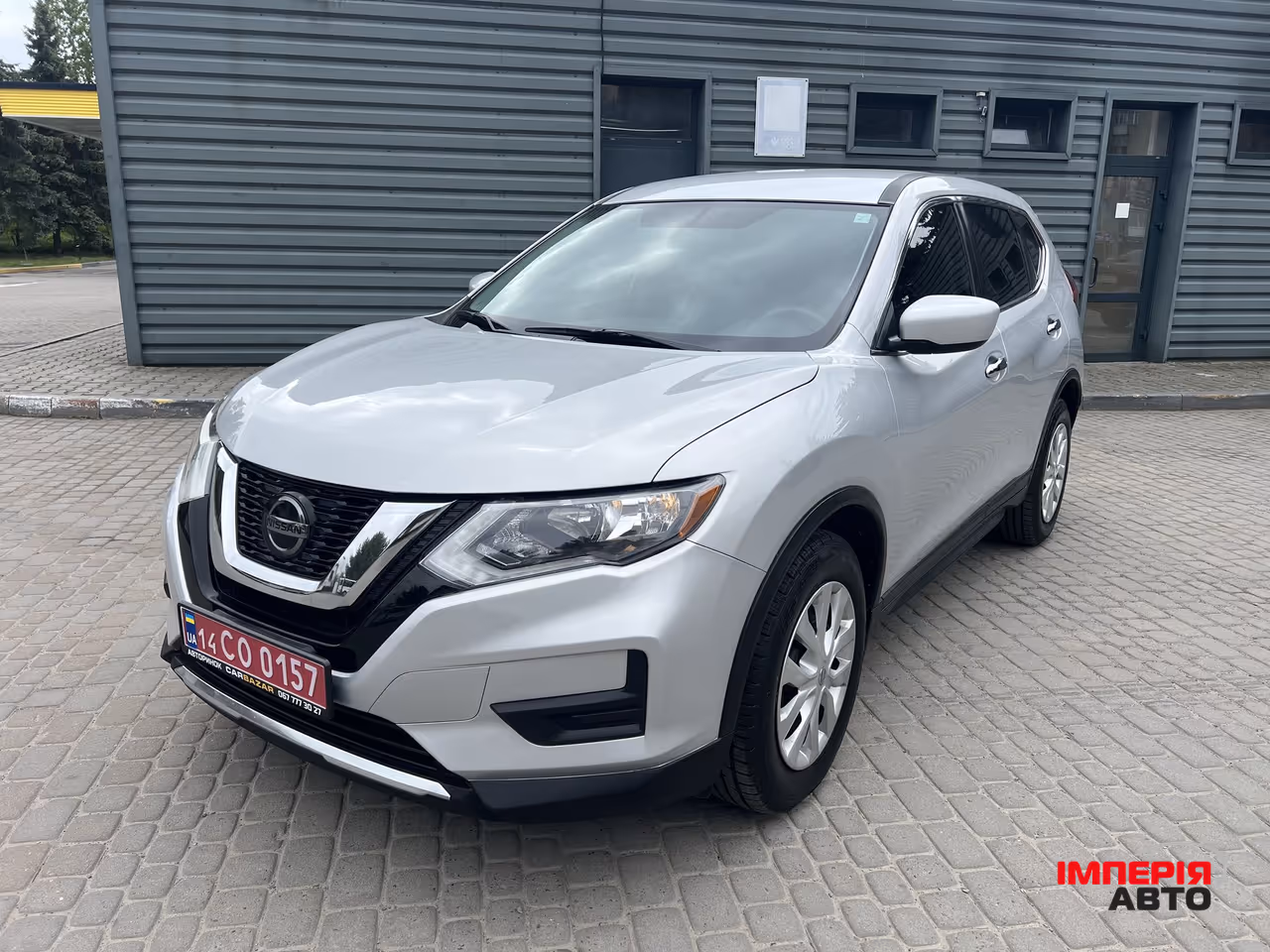Nissan Rogue - фото 1