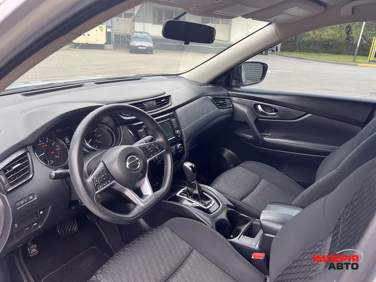Nissan Rogue - фото 16