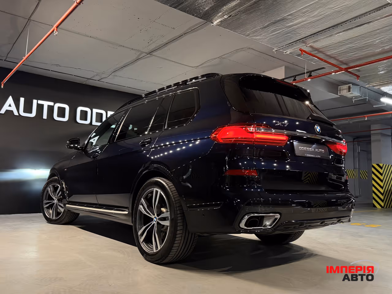 BMW X7 - фото 11