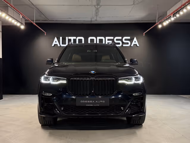 BMW X7 - фото 2