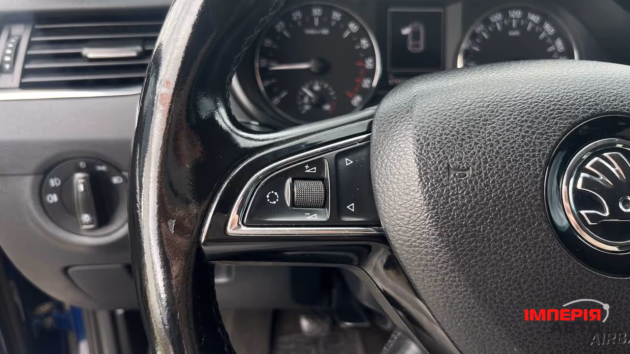 Skoda Octavia - фото 18