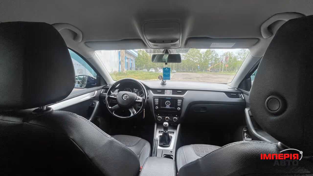 Skoda Octavia - фото 12