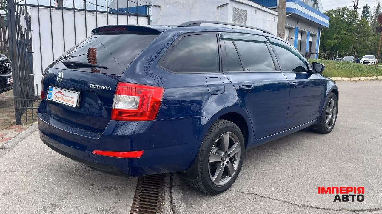 Skoda Octavia - фото 4