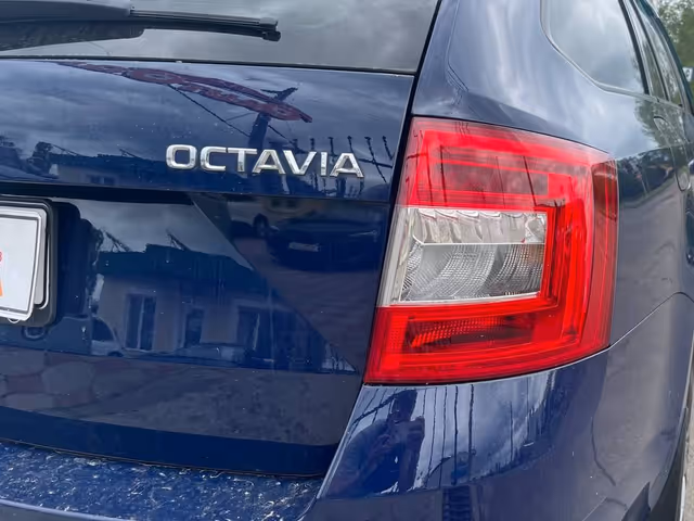 Skoda Octavia - фото 3