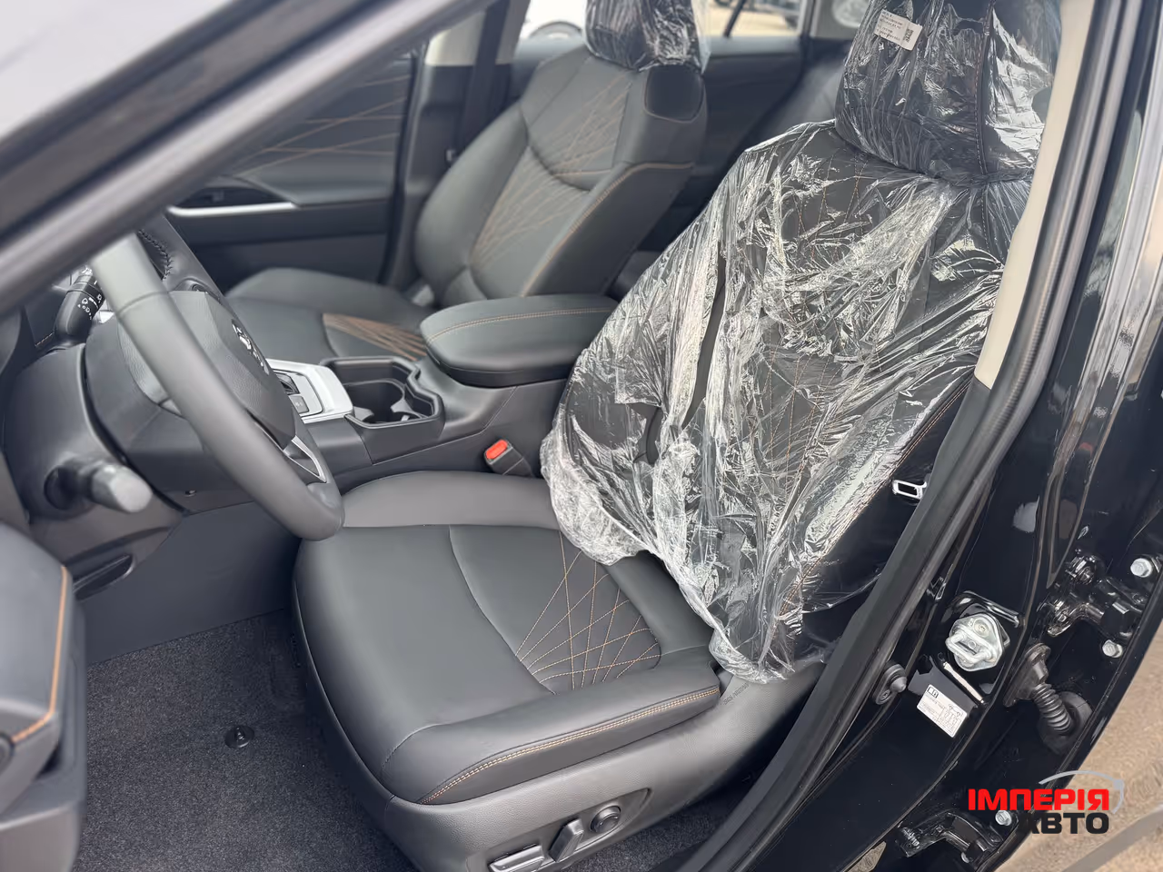 Toyota RAV4 - фото 11