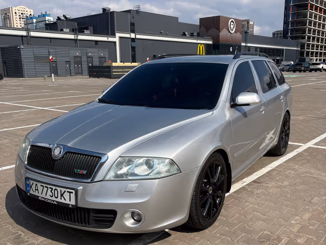Skoda Octavia RS - фото 2