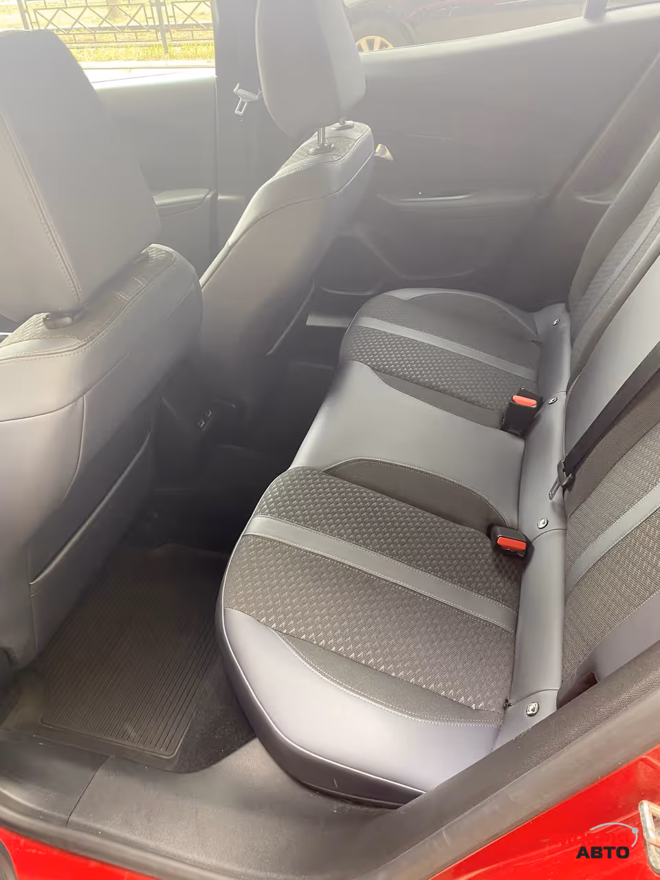 Peugeot 2008 - фото 10