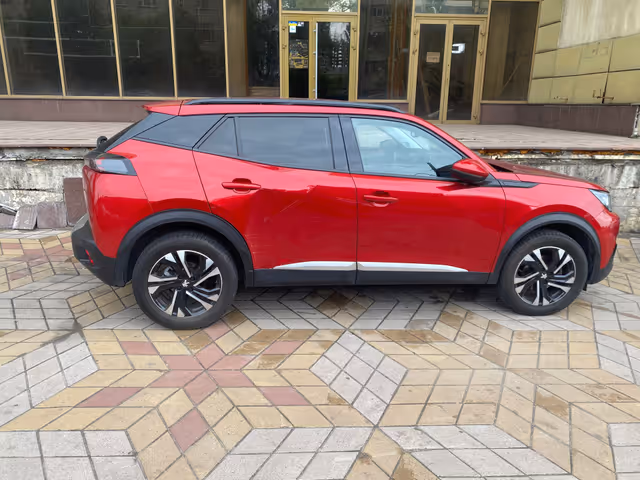 Peugeot 2008 - фото 2