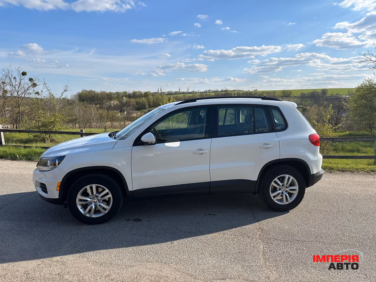 Volkswagen Tiguan - фото 2