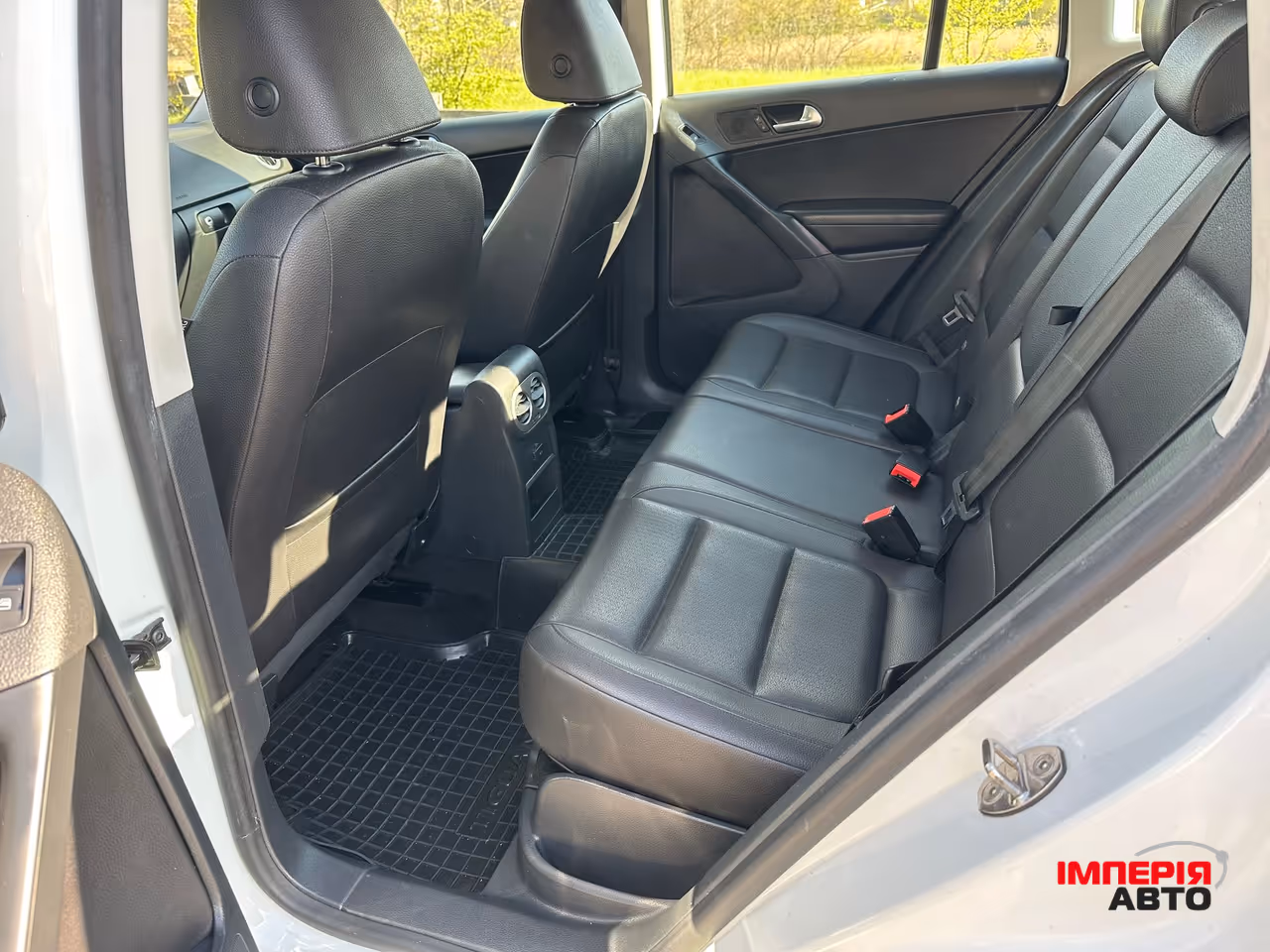 Volkswagen Tiguan - фото 13