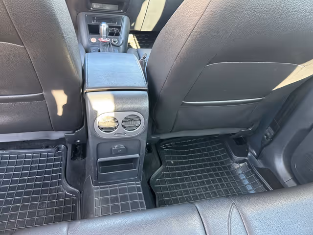 Volkswagen Tiguan - фото 4