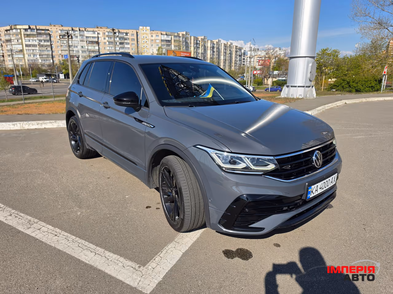 Volkswagen Tiguan R - фото 1