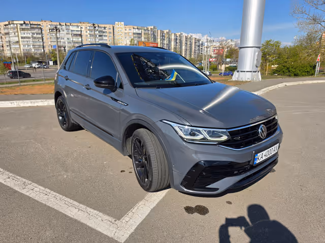 Volkswagen Tiguan R - фото 1